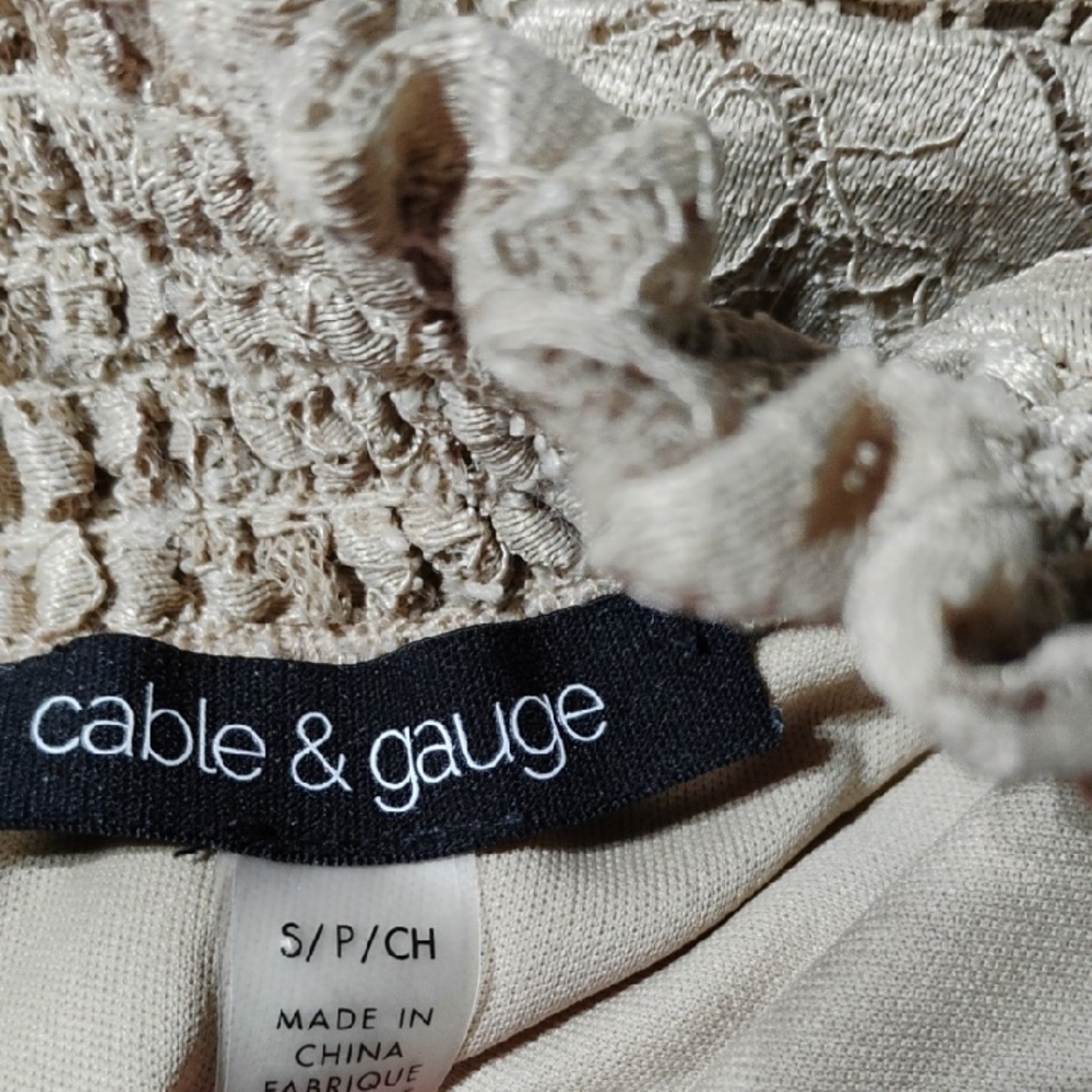 Cable & Gauge Beige Lace Sleeveless Blouse Size Small. - Picture 9 of 9